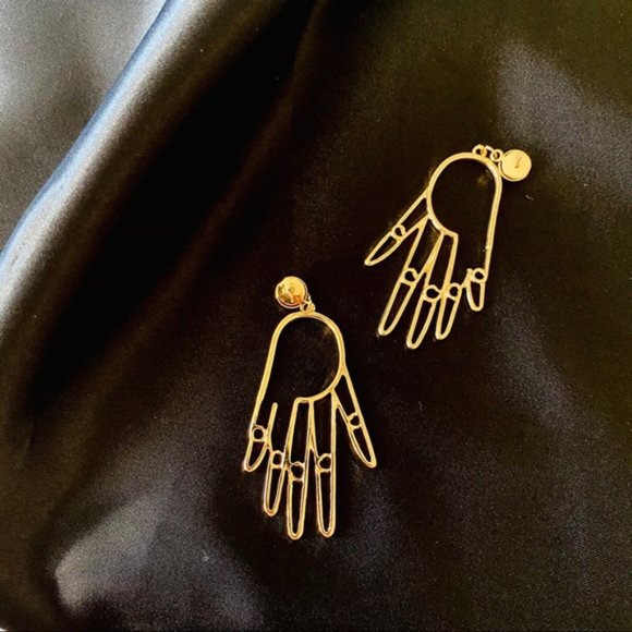 Boutique hand shape earring Boho Minimalist - Picture 6 of 7